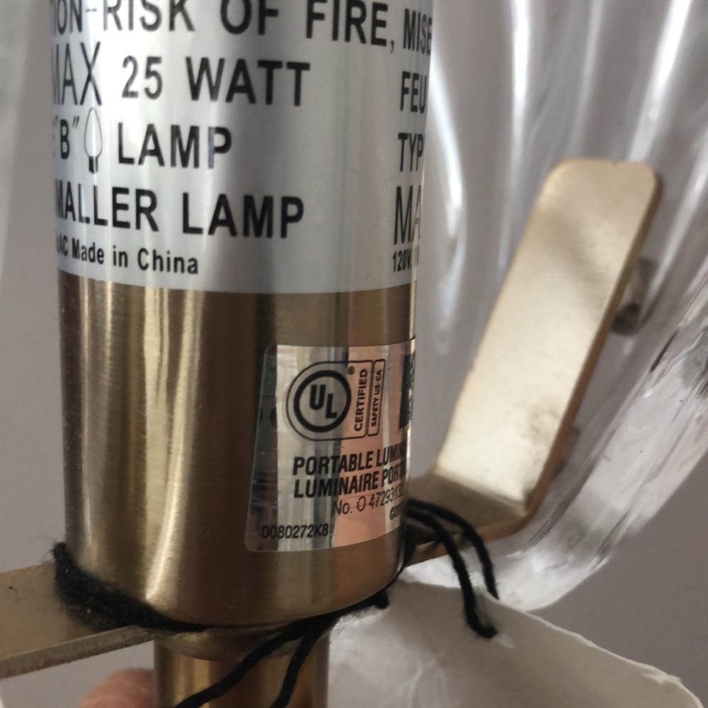 Table Lamp - Picture 8 of 9